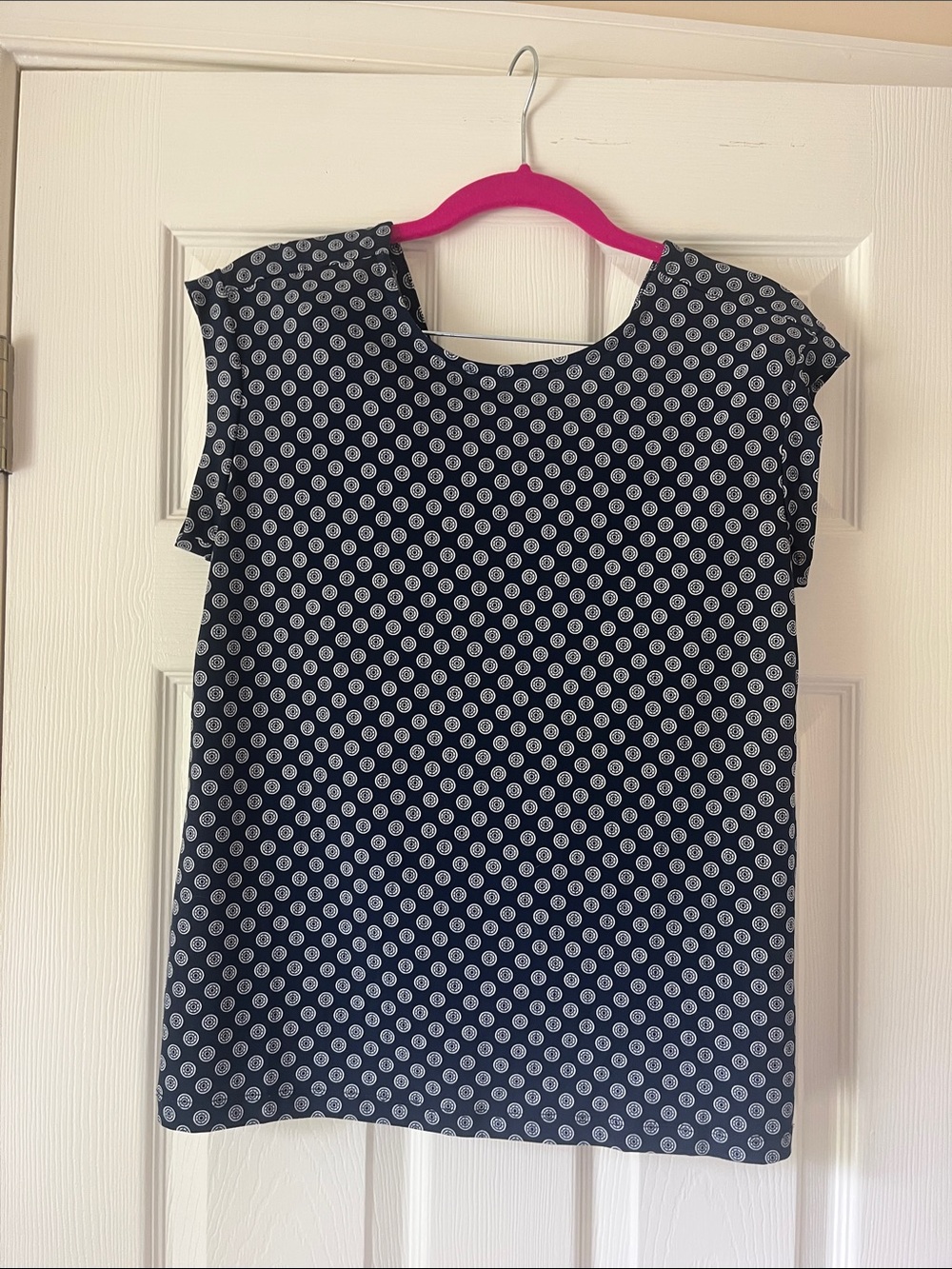 Banana Republic Navy Blue & White Circle Print Blouse